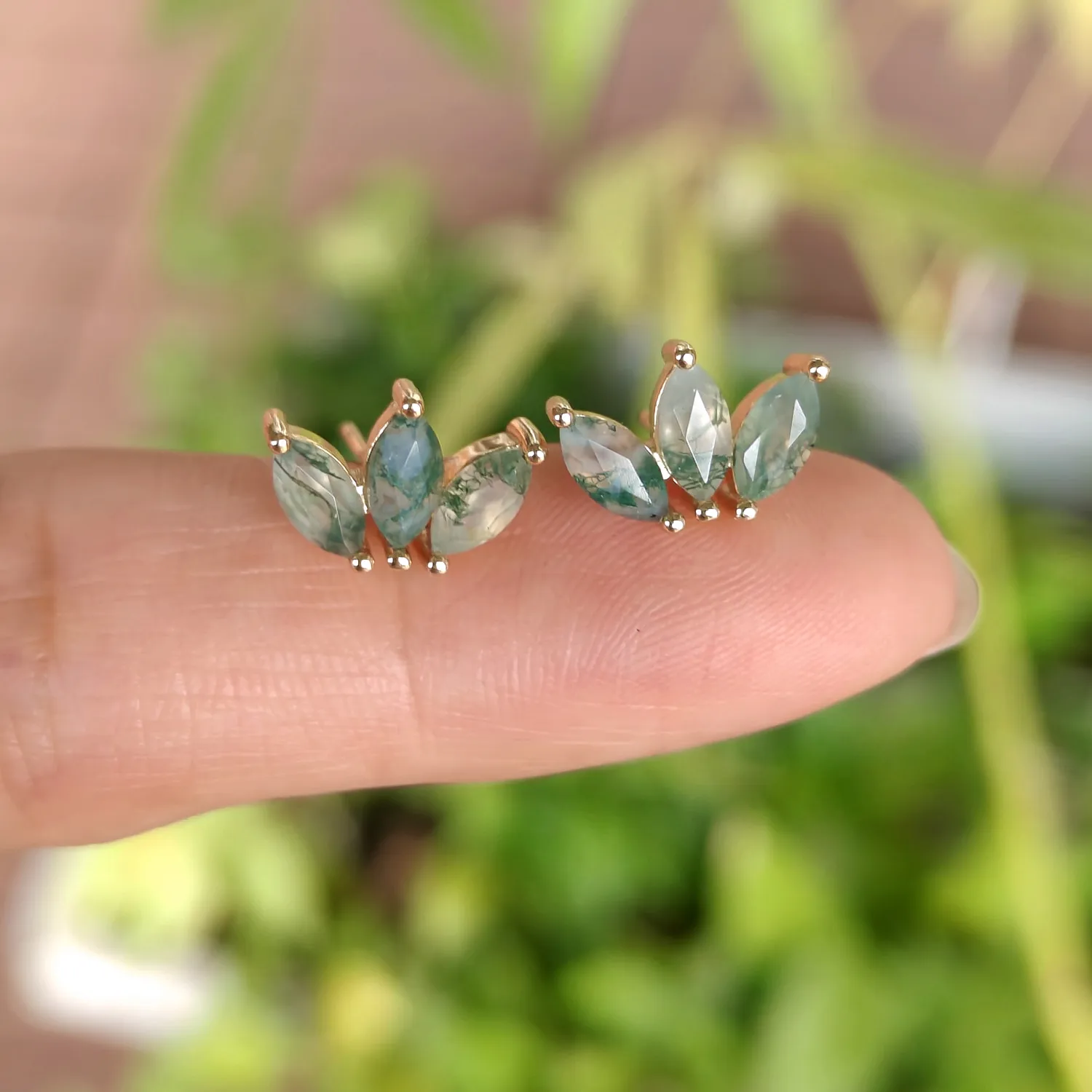 925 Sterling Silver Natural Marquise Cut Moss Agate Stud Earrings for Woman Green Gemstone Engagement Earring Lady Gifts Jewelry
925 Sterling Silver Natural Marquise Cut Moss Agate Stud Earrings for Woman Green Gemstone Engagement Earring Lady Gifts Jewelry