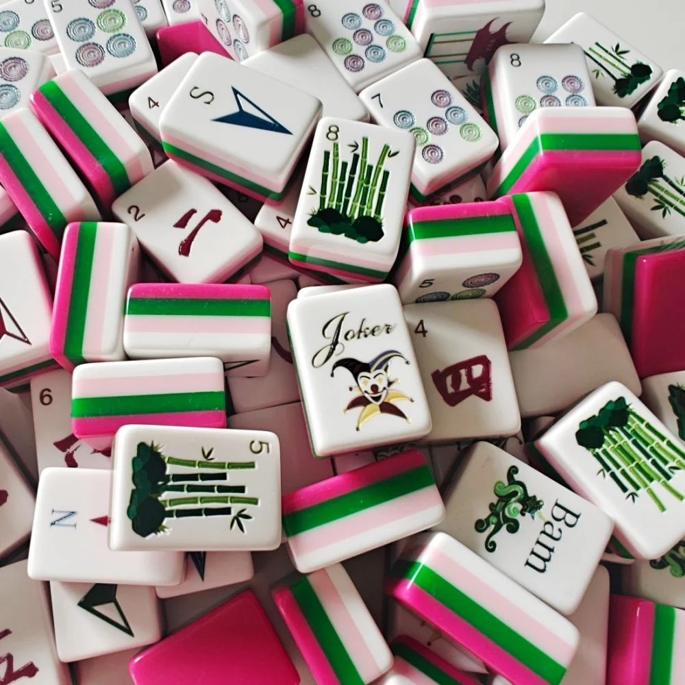 OMHJGO Custom Engraved American Mahjong Tiles 4-Layer Acrylic Rose Red Luxury Modern Mahjong Sets Family Entertainment Mah Jongg
OMHJGO Custom Engraved American Mahjong Tiles 4-Layer Acrylic Rose Red Luxury Modern Mahjong Sets Family Entertainment Mah Jongg