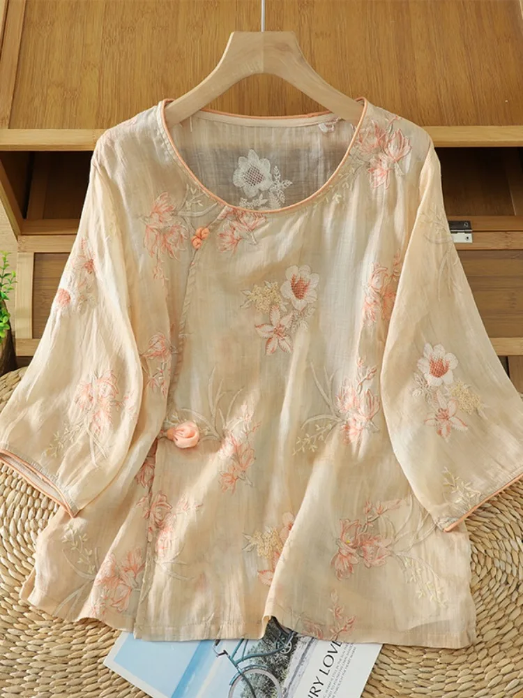 Elegant Chinese Style round Neck Embroidered Linen Shirt Women Summer Artistic Large Size Thin Breathable Cotton Linen Top
Elegant Chinese Style round Neck Embroidered Linen Shirt Women Summer Artistic Large Size Thin Breathable Cotton Linen Top
