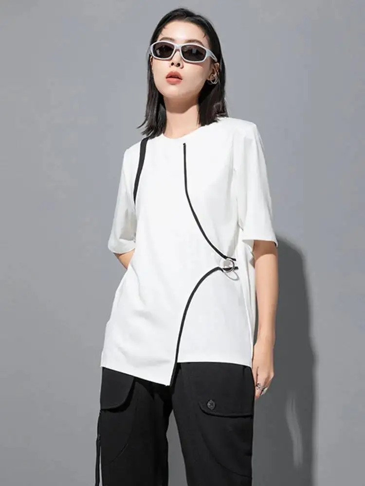 Women Black Striped Irregular Big Size Casual T-shirt New Round Neck Short Sleeve Fashion Tide Spring Summer
Women Black Striped Irregular Big Size Casual T-shirt New Round Neck Short Sleeve Fashion Tide Spring Summer