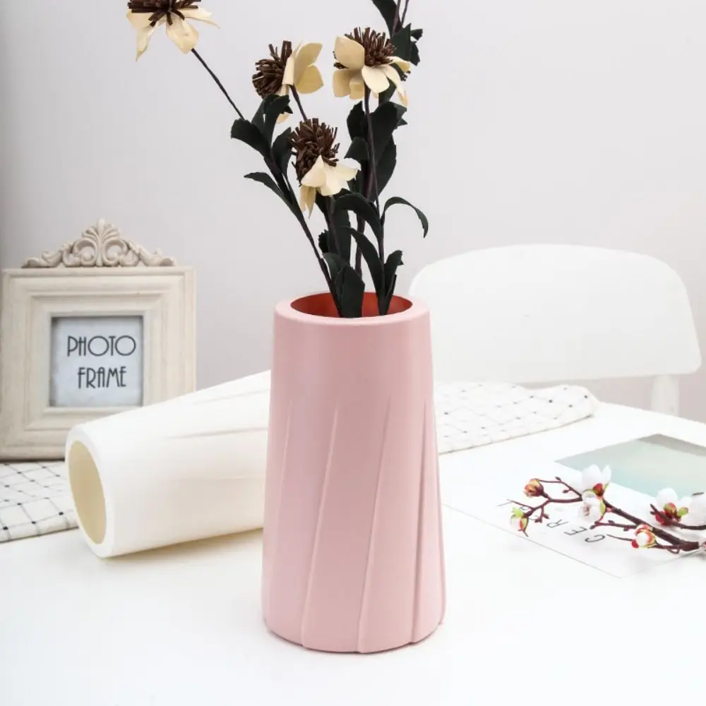2Pcs Modern Exquisite Plastic Flowerpot Washable Shatterproof Nordic Vase Reusable Desktop Flower Bottle Photo Prop
2Pcs Modern Exquisite Plastic Flowerpot Washable Shatterproof Nordic Vase Reusable Desktop Flower Bottle Photo Prop