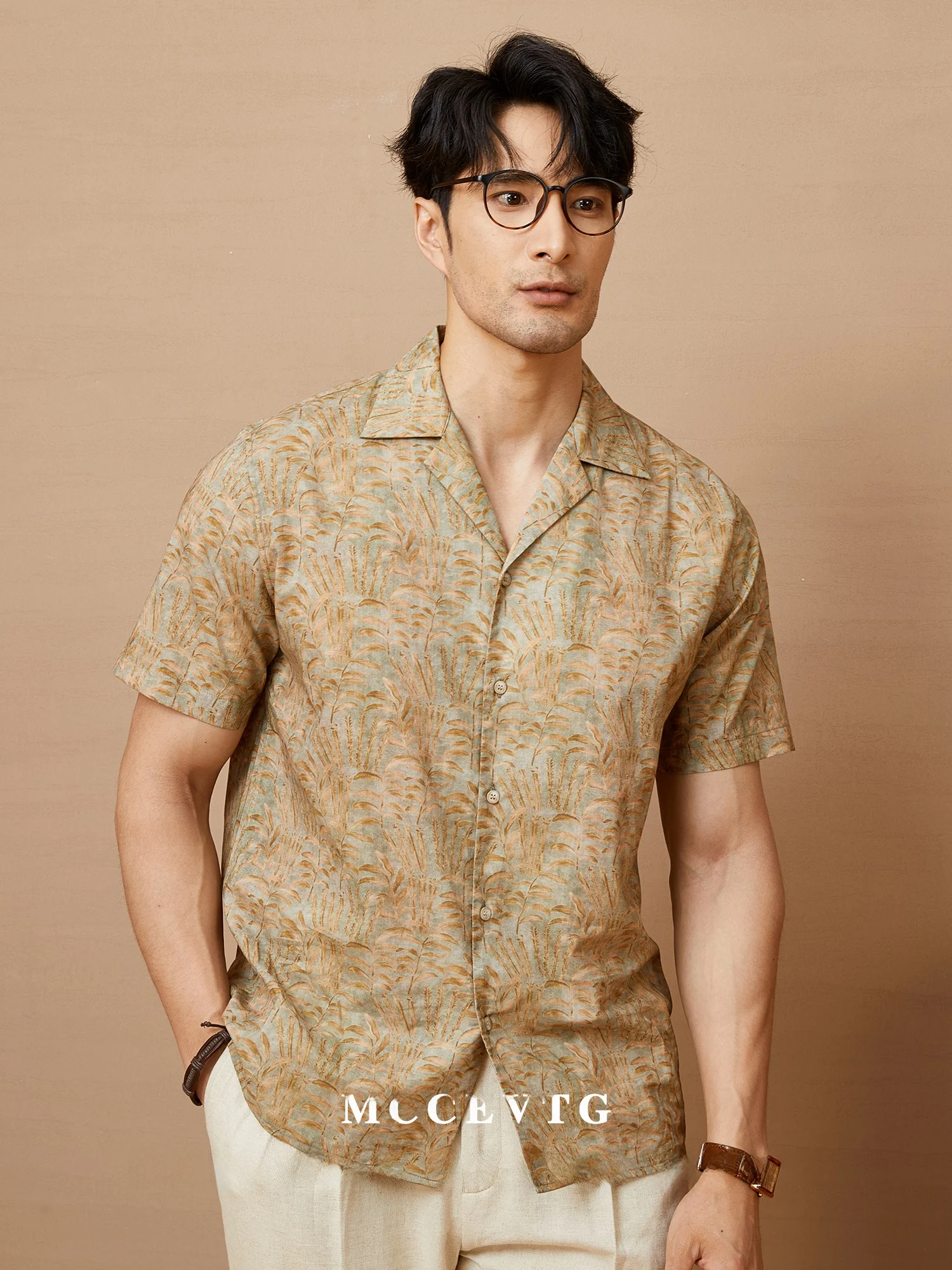 MCCEVTG Summer Cuban Collar Floral Shirt Men's Short Sleeve Holiday Style Elegant Casual High End Feeling Top
MCCEVTG Summer Cuban Collar Floral Shirt Men's Short Sleeve Holiday Style Elegant Casual High End Feeling Top