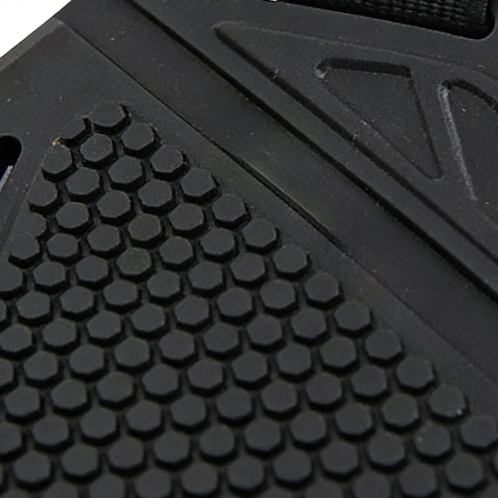 Универсальная противоскользящая накладка на рычаг переключения передач для мотоцикла, прочный резиновый чехол для обуви, регулируемый защитный чехол для безопасного переключения передач
Универсальная противоскользящая накладка на рычаг переключения передач для мотоцикла, прочный резиновый чехол для обуви, регулируемый защитный чехол для безопасного переключения передач