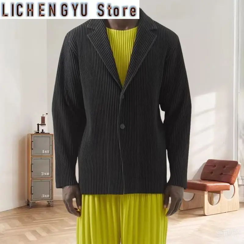 Miyake плиссированный повседневный костюм 202, весна и лето, новая мужская куртка с длинными рукавами и лацканами Senior Sense, свободный повседневный плиссированный костюм
Miyake плиссированный повседневный костюм 202, весна и лето, новая мужская куртка с длинными рукавами и лацканами Senior Sense, свободный повседневный плиссированный костюм