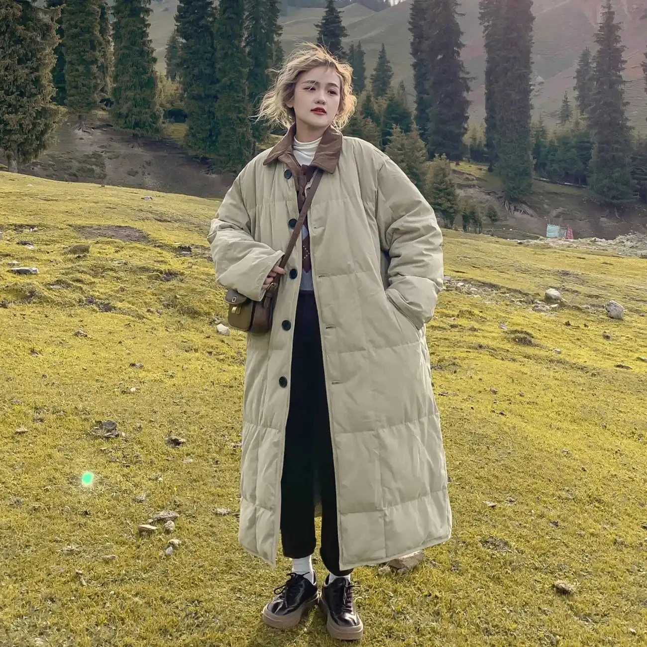 Korean Fashion Parkas Womens 2025 New Winter Jacket Long Simple Lapel Loose Outerwear Female Warm Single Breasted Padded Coat
Korean Fashion Parkas Womens 2025 New Winter Jacket Long Simple Lapel Loose Outerwear Female Warm Single Breasted Padded Coat