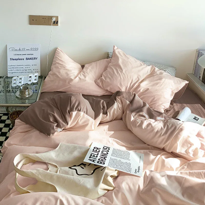 Nordic Solid Color Simple Brushed Bedding Sets Super Soft Home Bedclothes for All Seasons Queen/king Double Single Bed Quilt Kit
Nordic Solid Color Simple Brushed Bedding Sets Super Soft Home Bedclothes for All Seasons Queen/king Double Single Bed Quilt Kit