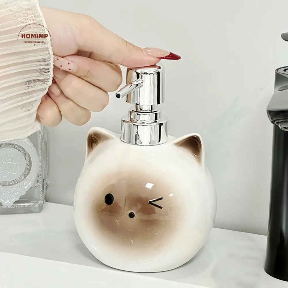 Cute Cat Shape Ceramic Lotion Bottle Press Type Empty Hand Soap Dispenser Leakproof Portable Hand Sanitizer Container
Cute Cat Shape Ceramic Lotion Bottle Press Type Empty Hand Soap Dispenser Leakproof Portable Hand Sanitizer Container
