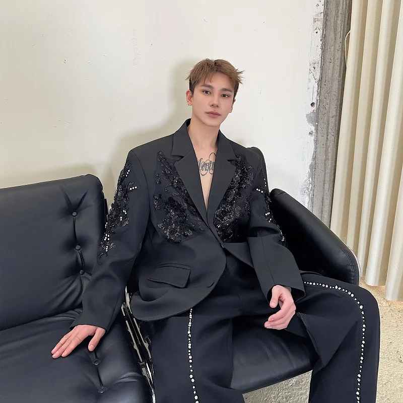 Spring Casual Embroidered 3D Rose Sequin Men's Suit Stage Performance Westwear Trendy Chinese Brandless Loose Fit Long Sleeve
Spring Casual Embroidered 3D Rose Sequin Men's Suit Stage Performance Westwear Trendy Chinese Brandless Loose Fit Long Sleeve