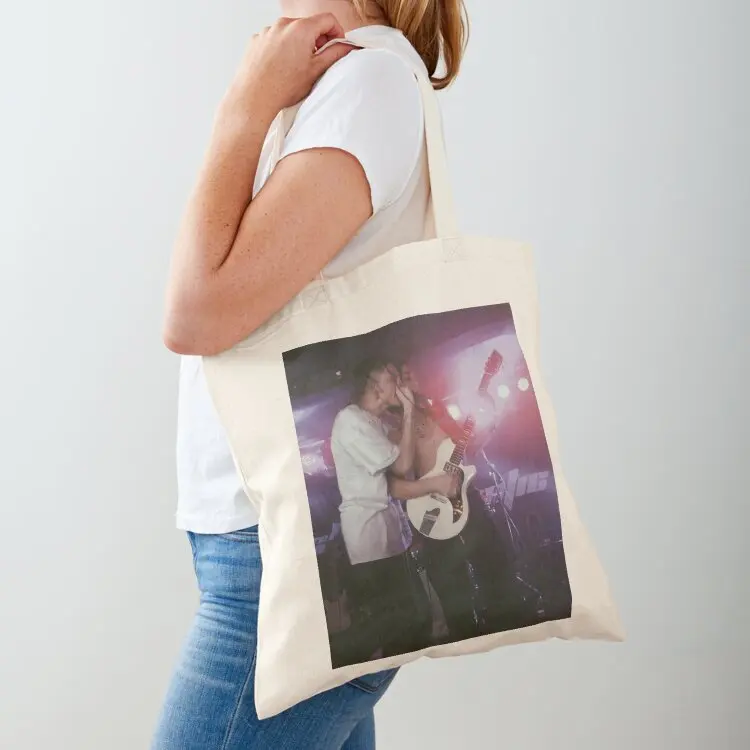 Сумка-тоут Chase Atlantic — Митчелл Кейв и Криштьян Антони, коллекция 2019 года, пляжная сумка, экосумка, женская сумка
Сумка-тоут Chase Atlantic — Митчелл Кейв и Криштьян Антони, коллекция 2019 года, пляжная сумка, экосумка, женская сумка