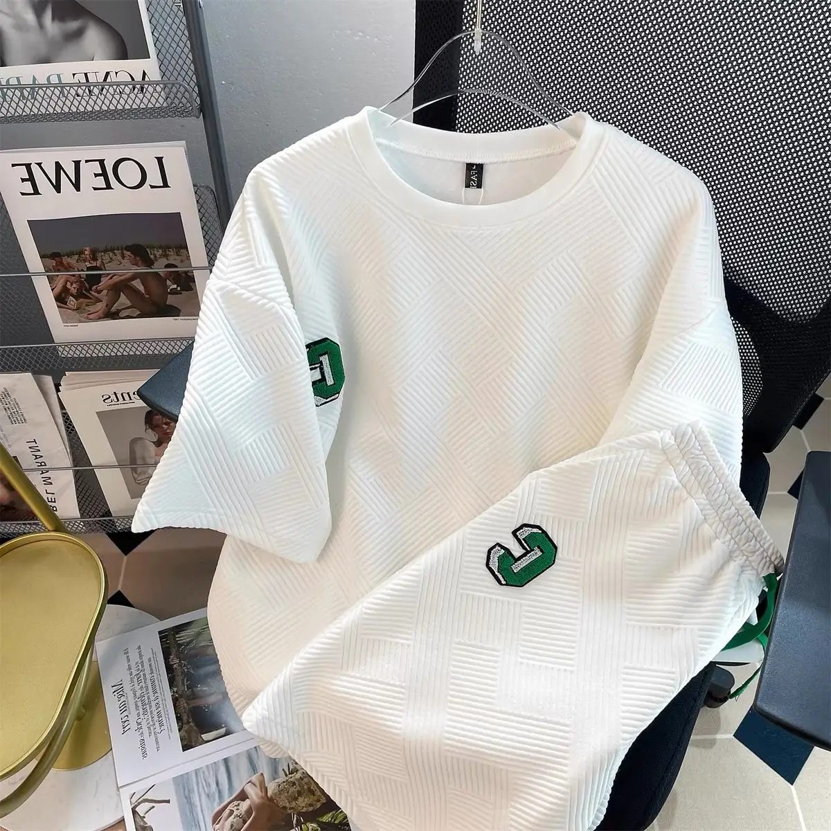 Nice Oversized Jacquard Short Sleeve Shorts Sporty Chic Two-piece Suit Femme Summer Korean Casual Short Sets Letter O-neck Pants
Nice Oversized Jacquard Short Sleeve Shorts Sporty Chic Two-piece Suit Femme Summer Korean Casual Short Sets Letter O-neck Pants