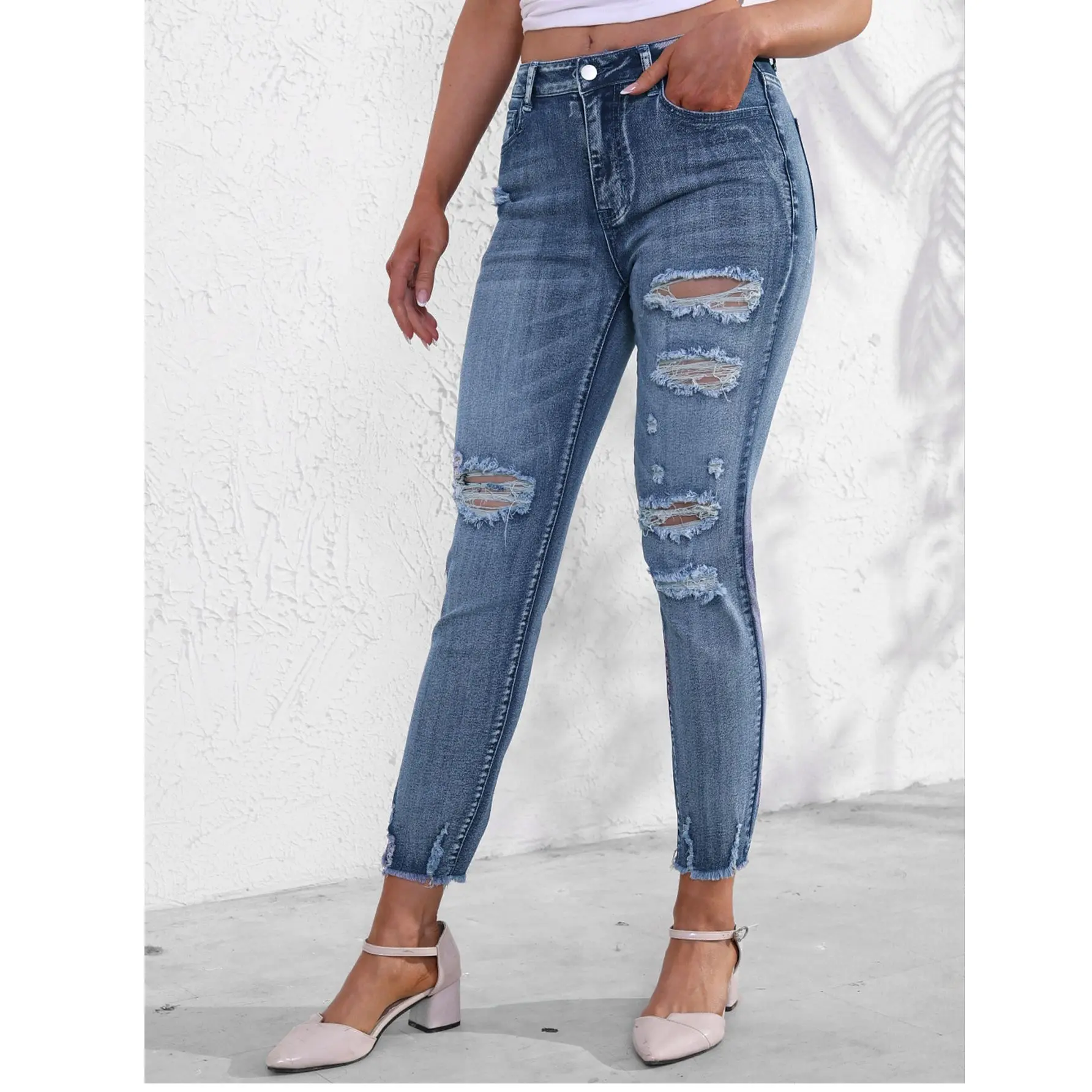 Spring and Autumn Women's Jeans with Broken Hole Design, Hairy Edge, Casual Elasticity, Fashion, Versatile, Blue Denim Pants
Spring and Autumn Women's Jeans with Broken Hole Design, Hairy Edge, Casual Elasticity, Fashion, Versatile, Blue Denim Pants
