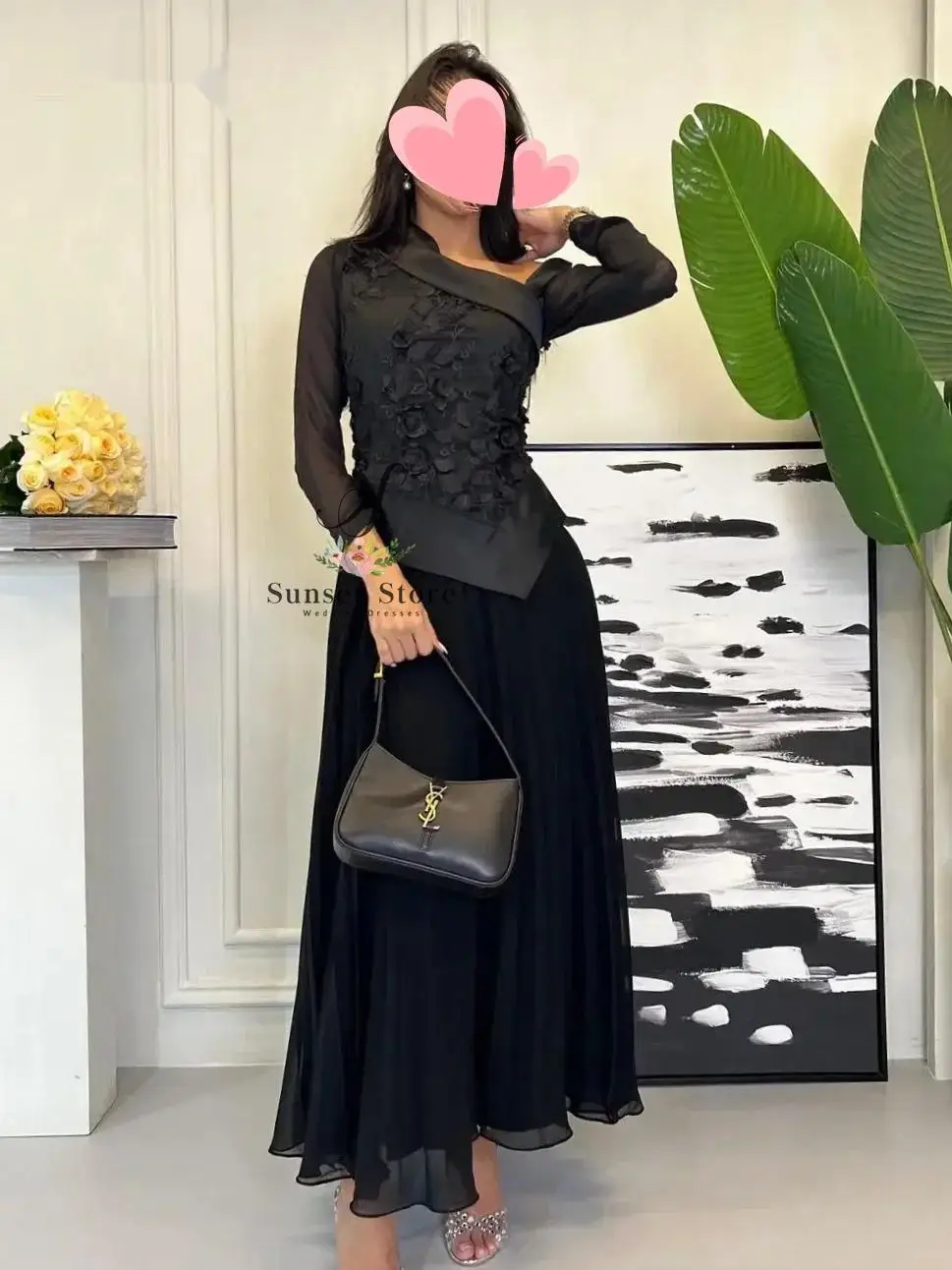 Customized Prom Dress Elegant Vintage Sexy Black Applique A-Line Ruffle Customized Formal Occasion Prom Dress Evening Party Gown
Customized Prom Dress Elegant Vintage Sexy Black Applique A-Line Ruffle Customized Formal Occasion Prom Dress Evening Party Gown