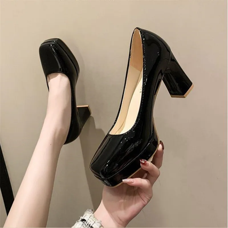 Women Pumps 2025 Summer New Fashion Pumps Classic Patent Leather Sexy High Heels Women Shoes Platform Wedding Shoes for Women
Women Pumps 2025 Summer New Fashion Pumps Classic Patent Leather Sexy High Heels Women Shoes Platform Wedding Shoes for Women