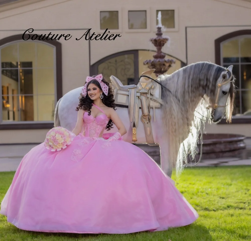 Pink Bow Mexican Quinceanera Dresses One Shoulder Beads Applique Birthday Party Ball Gown vestidos de 15 quinceañera Customized
Pink Bow Mexican Quinceanera Dresses One Shoulder Beads Applique Birthday Party Ball Gown vestidos de 15 quinceañera Customized