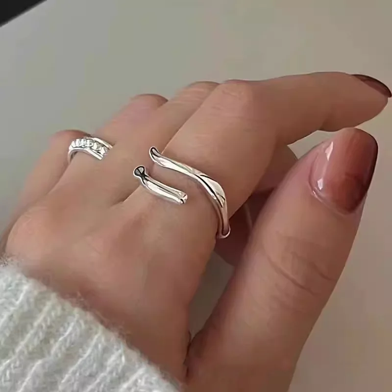 2023 New Niche Design Corrugated Irregular Opening Ring Female Cold Wind Fashion Temperament All-match Ring For Women Jewelry
2023 New Niche Design Corrugated Irregular Opening Ring Female Cold Wind Fashion Temperament All-match Ring For Women Jewelry