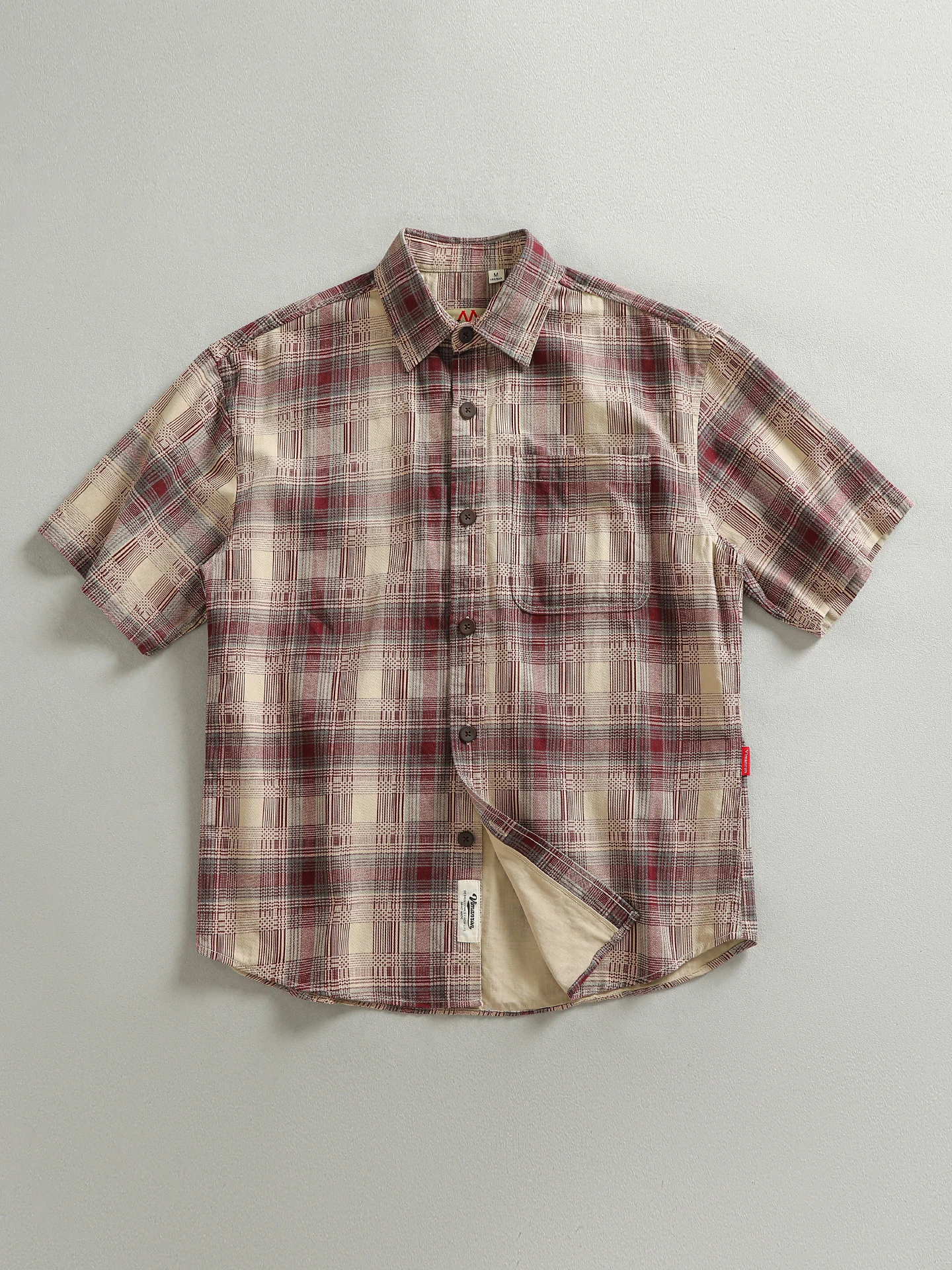 Simple Pocket Style Pure Cotton Weave Washed American Retro Short Sleeve Men's Summer Shirt Trendy Plaid Button up Casual Shirt
Simple Pocket Style Pure Cotton Weave Washed American Retro Short Sleeve Men's Summer Shirt Trendy Plaid Button up Casual Shirt