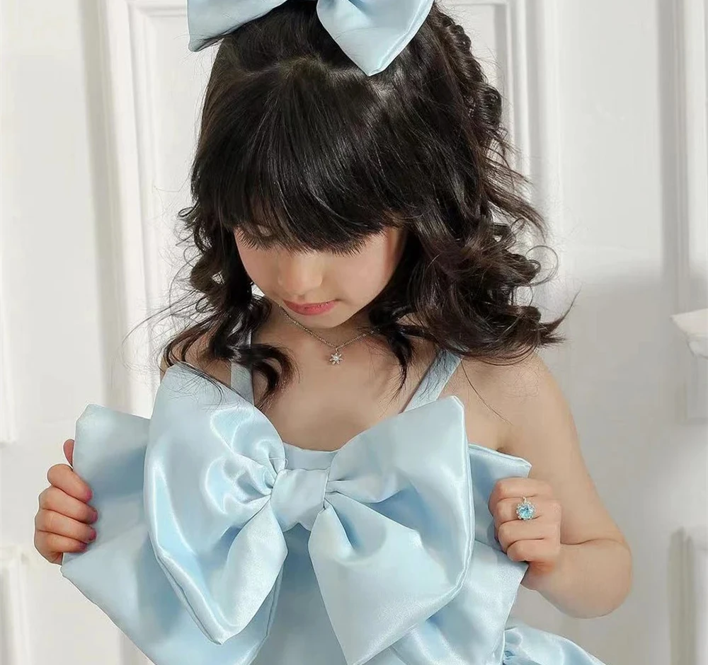 Customized Blue Flower Girl Dress For Wedding Bow High Waist Sleeveless Knee Length Elegant Kids Birthday First Communion Gown
Customized Blue Flower Girl Dress For Wedding Bow High Waist Sleeveless Knee Length Elegant Kids Birthday First Communion Gown