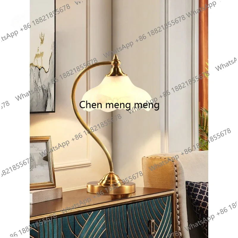 D1089 American all-copper table lamp European living room study bedroom table lamp American retro bedside decorative copper lamp
D1089 American all-copper table lamp European living room study bedroom table lamp American retro bedside decorative copper lamp