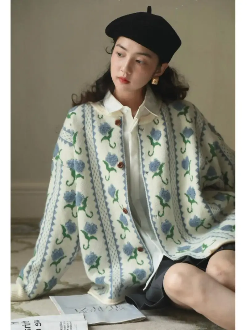 Французский винтажный вязаный кардиган с цветочным принтом, женский осенне-зимний негабаритный ленивый стиль, японский ретро, эстетичная уютная верхняя одежда
Французский винтажный вязаный кардиган с цветочным принтом, женский осенне-зимний негабаритный ленивый стиль, японский ретро, эстетичная уютная верхняя одежда