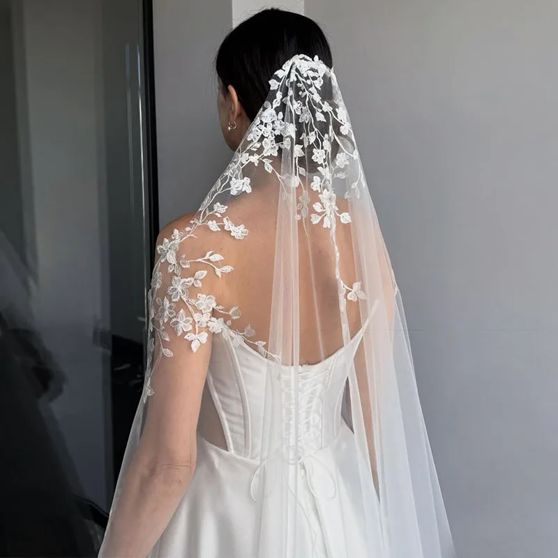 Свадебная фата с романтическими цветами, 1 слой, мягкий тюль, кружевная бейка, соборная фата невесты, церковные длинные свадебные аксессуары, настраиваемые
Свадебная фата с романтическими цветами, 1 слой, мягкий тюль, кружевная бейка, соборная фата невесты, церковные длинные свадебные аксессуары, настраиваемые