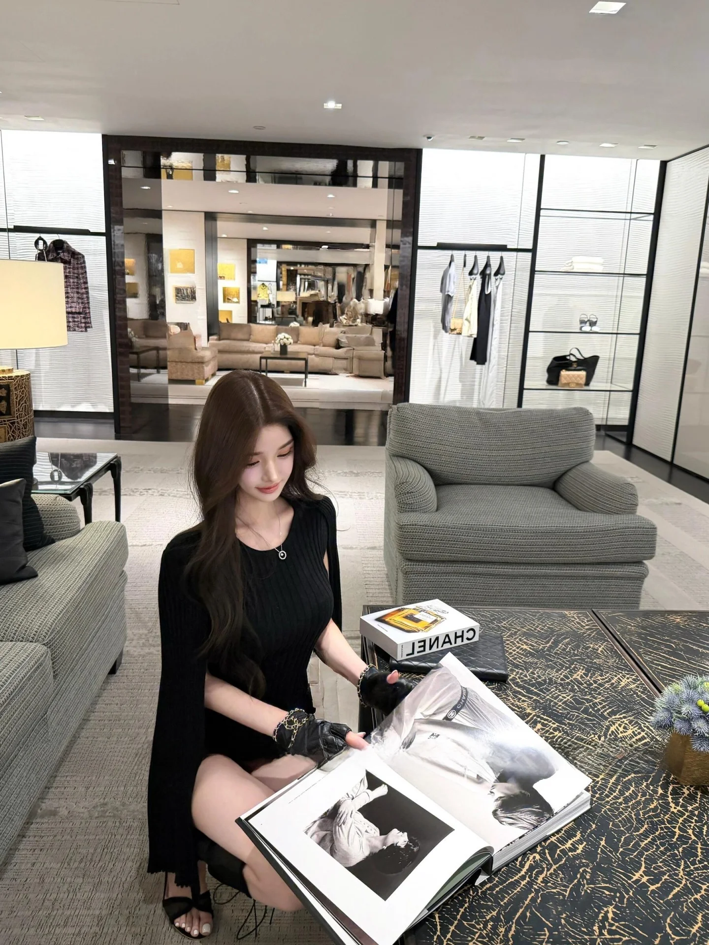 Black Knitted Fake Two-Piece Women's Early Spring Slimming Sexy Short Shoulder Wrap Top Casual Style Medium Length Knitwear
Black Knitted Fake Two-Piece Women's Early Spring Slimming Sexy Short Shoulder Wrap Top Casual Style Medium Length Knitwear