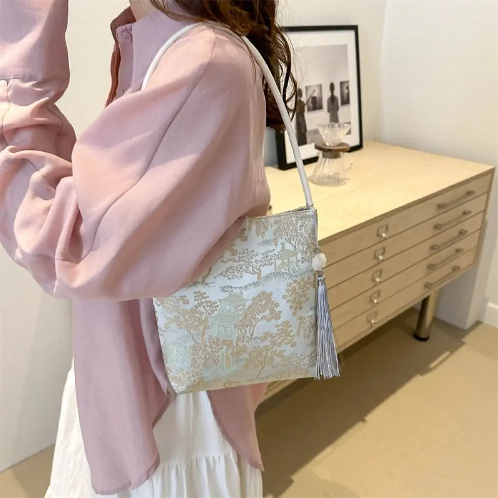 Cute Printed Embroidery Shoulder Bag Handbag Floral Hanfu Bucket Bag Tote Bag Large Capacity Flower Underarm Bag Gift
Cute Printed Embroidery Shoulder Bag Handbag Floral Hanfu Bucket Bag Tote Bag Large Capacity Flower Underarm Bag Gift