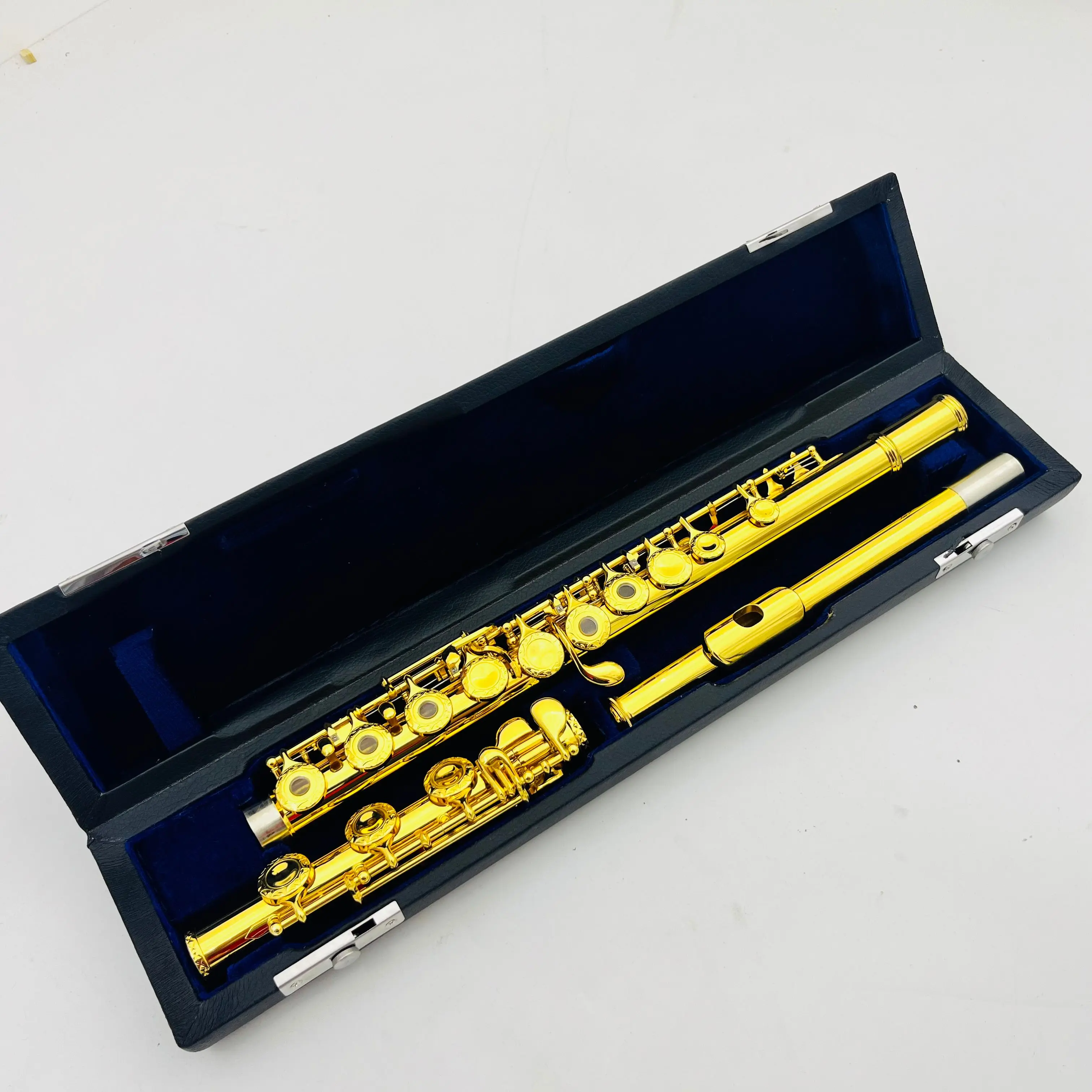 High Quality Flute C Tune 17 Keys Open Holes Gold-Plated Carved Key Musical Instruments With Case
High Quality Flute C Tune 17 Keys Open Holes Gold-Plated Carved Key Musical Instruments With Case