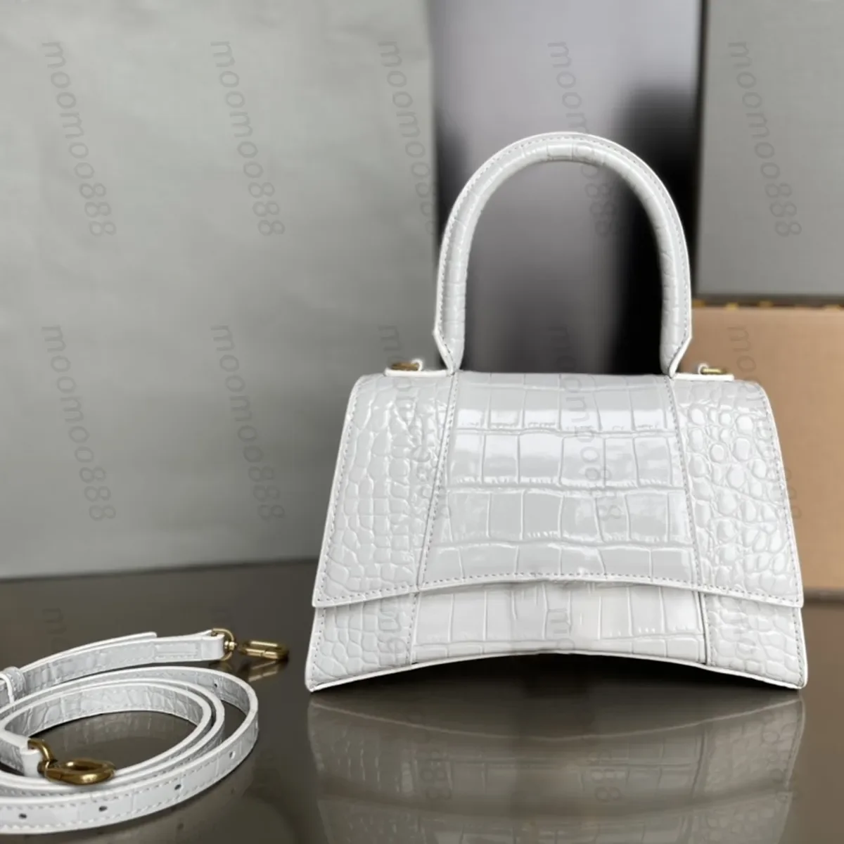 12A All-New Mirror Quality Designer Small Hourgalss Bags Womens Luxurys Genuine Leather Handbags Flap Gold Bag Purse Crossbody B
12A All-New Mirror Quality Designer Small Hourgalss Bags Womens Luxurys Genuine Leather Handbags Flap Gold Bag Purse Crossbody B