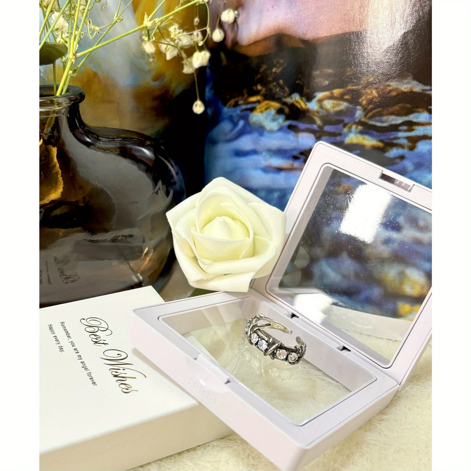 Rhinestone crossed ring retro niche, suitable for gift-giving parties for their own use, including gift boxes
Rhinestone crossed ring retro niche, suitable for gift-giving parties for their own use, including gift boxes