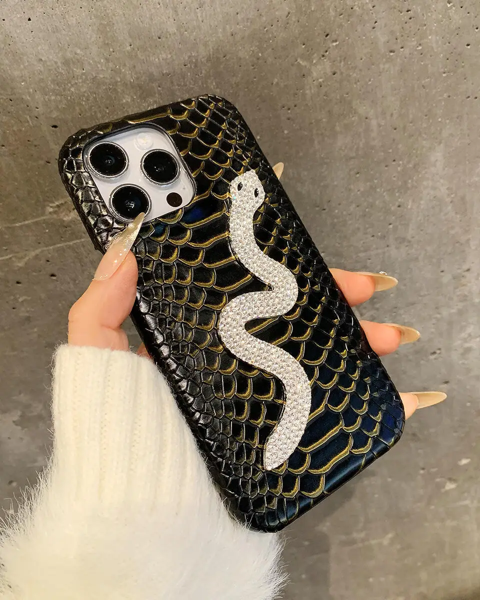 Luxury Phone Case For iPhone 16 14 13 12 11 15 ProMax Plus Bling 3D Snake Skin High Quality Cover For For iPhone 15 14 16 ProMax
Luxury Phone Case For iPhone 16 14 13 12 11 15 ProMax Plus Bling 3D Snake Skin High Quality Cover For For iPhone 15 14 16 ProMax