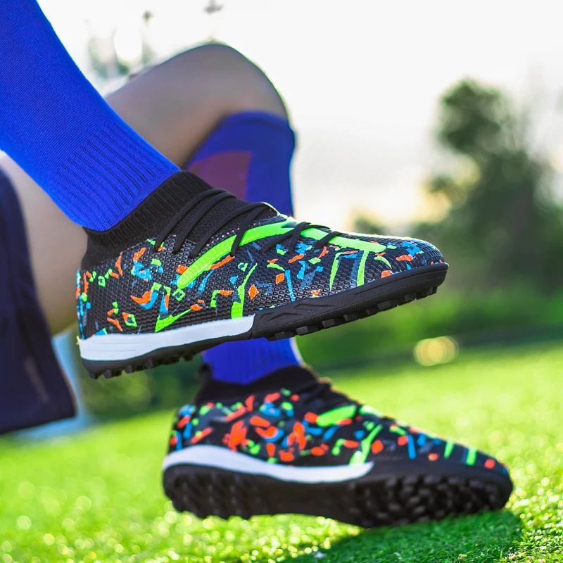 Premium Teen Soccer Cleats With Exquisite Craft, Cushioned And Flexible. Comfortable Wearing Experience For Campus Practice
Premium Teen Soccer Cleats With Exquisite Craft, Cushioned And Flexible. Comfortable Wearing Experience For Campus Practice