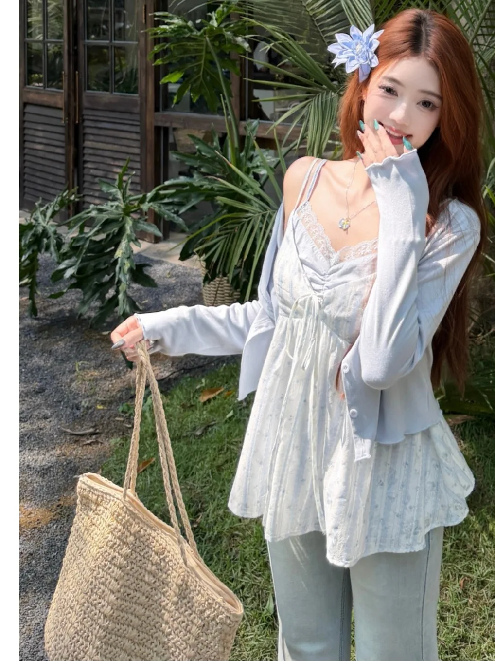 Sweet Large Size Women's Lace Patchwork Summer New Style Two-Piece Set Long Sleeve Off-Shoulder Top And Cardigan
Sweet Large Size Women's Lace Patchwork Summer New Style Two-Piece Set Long Sleeve Off-Shoulder Top And Cardigan