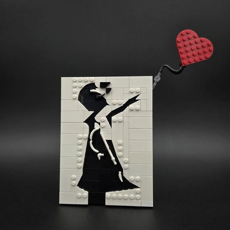 166PCS MOC Banksy Girl with Balloon DIY Modular Building Blocks Art Model Assembly Toy Gift for Kids and Creative Collectors
166PCS MOC Banksy Girl with Balloon DIY Modular Building Blocks Art Model Assembly Toy Gift for Kids and Creative Collectors