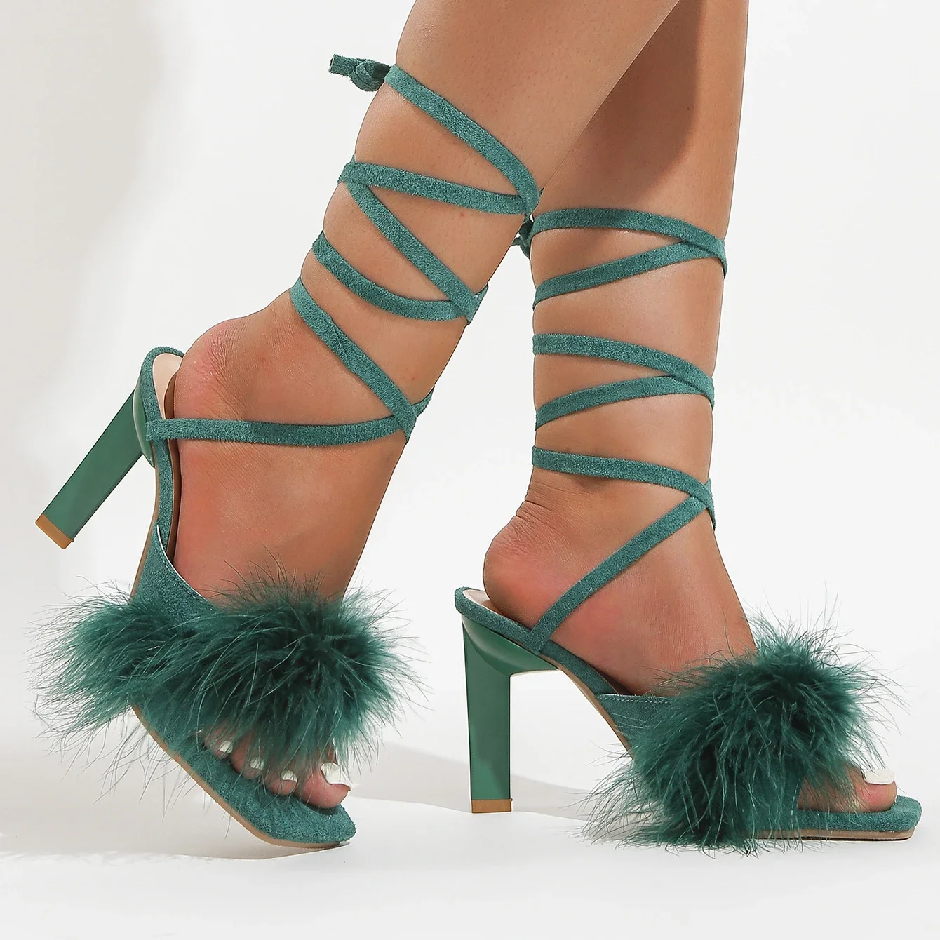 Women's Heels Stiletto Sexy Square Toe Cross Lace Banquet Sandals Fashion Furry Open Toe 2024 Summer New Style for Roman Sandals
Women's Heels Stiletto Sexy Square Toe Cross Lace Banquet Sandals Fashion Furry Open Toe 2024 Summer New Style for Roman Sandals