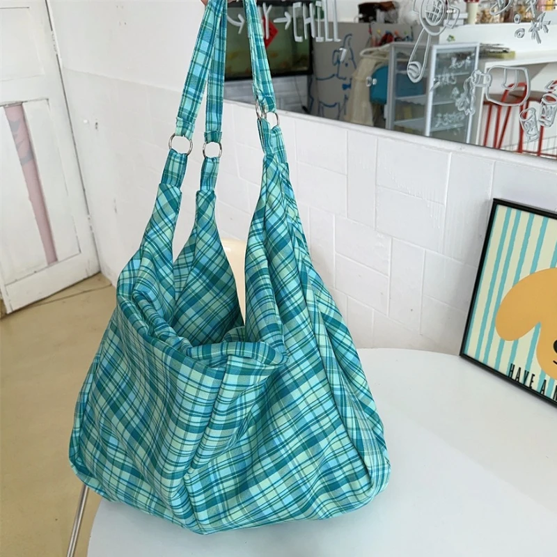 Colorful Plaid Shoulder Bags for Women Large Capacity Portable Ladies Tote Underarm Bag Travel Outdoor Female Casual Handbags
Colorful Plaid Shoulder Bags for Women Large Capacity Portable Ladies Tote Underarm Bag Travel Outdoor Female Casual Handbags