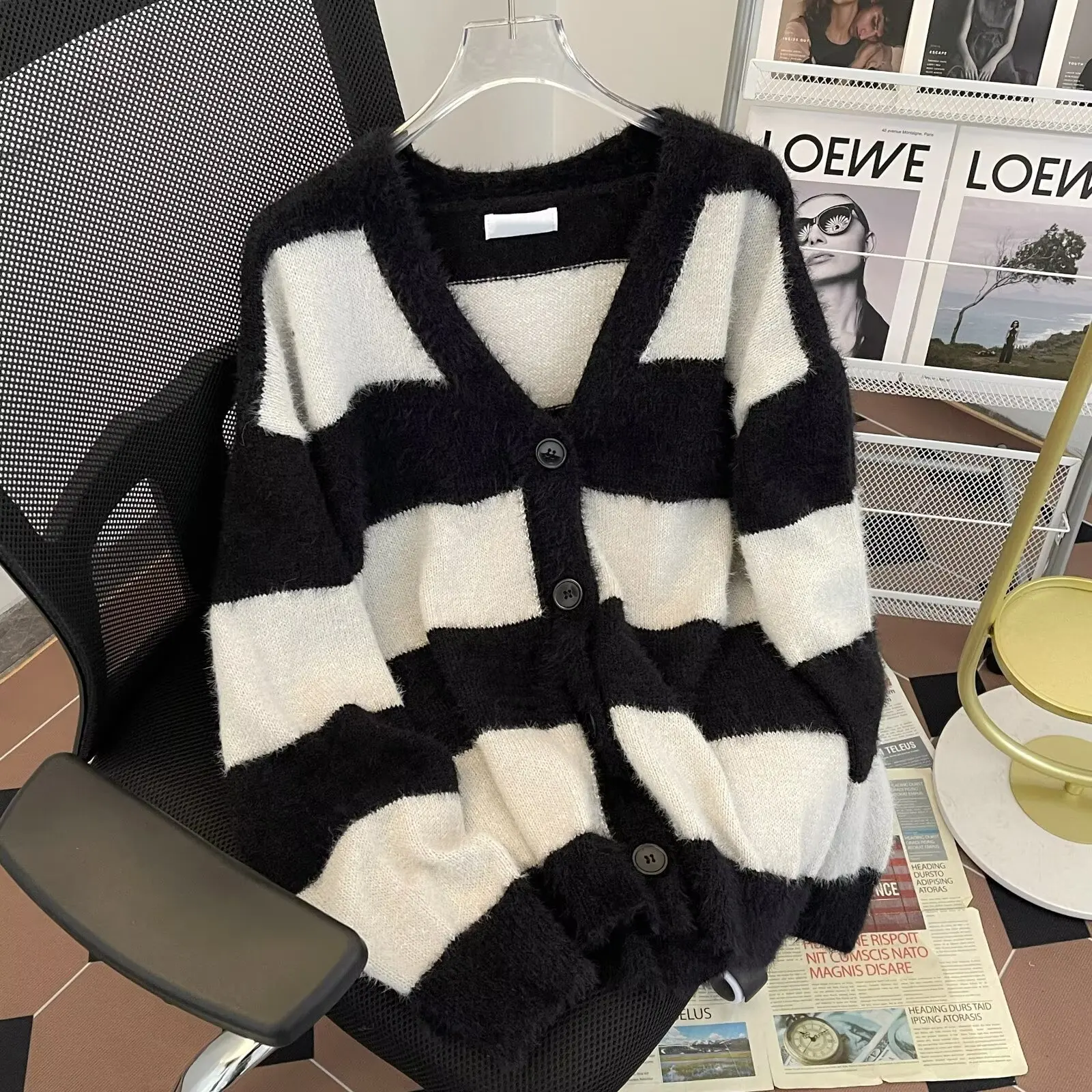 Loose Lazy Sle Striped Sweater 2024 Autumn New Large Size 300 Pou Mid-Length Bla White Horizontal Lines Knitted Top
Loose Lazy Sle Striped Sweater 2024 Autumn New Large Size 300 Pou Mid-Length Bla White Horizontal Lines Knitted Top