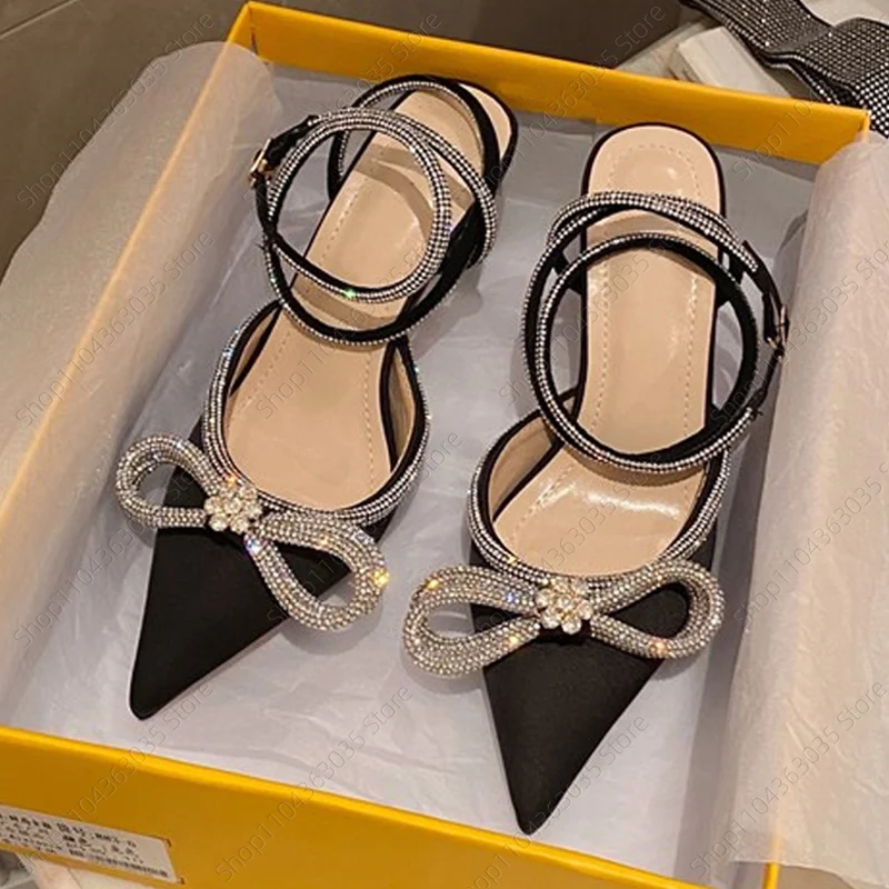 New Fashion Glitter Rhinestones Women Pumps Crystal Bowknot Silk Pointed Toe Buckle Strap Thin High Heels Party Prom Shoes
New Fashion Glitter Rhinestones Women Pumps Crystal Bowknot Silk Pointed Toe Buckle Strap Thin High Heels Party Prom Shoes