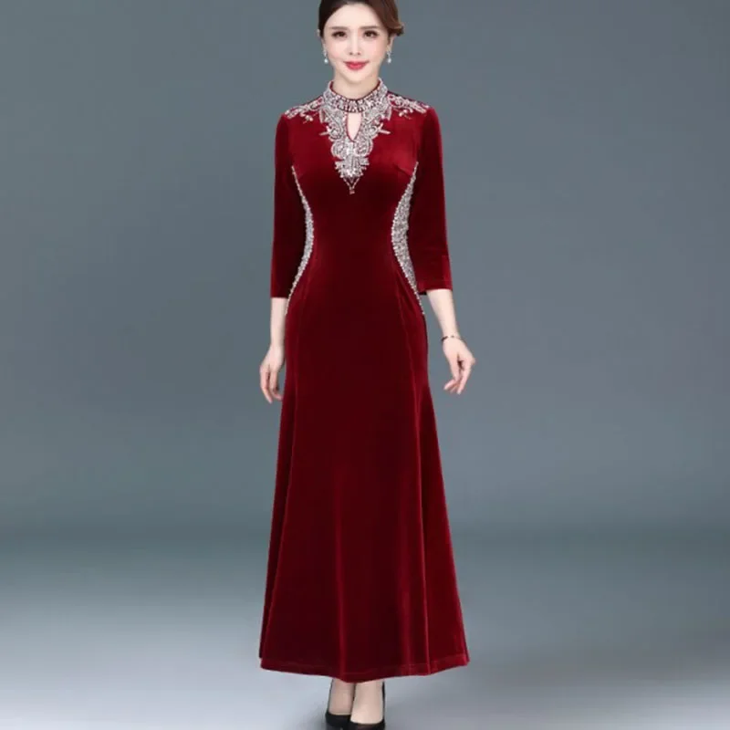 Women's Cheongsam Fishtail Velvet Dress Diamond-Encrusted Luxury Long Party Vestido 6XL Autumn New Fashion Lady Motherwear
Women's Cheongsam Fishtail Velvet Dress Diamond-Encrusted Luxury Long Party Vestido 6XL Autumn New Fashion Lady Motherwear