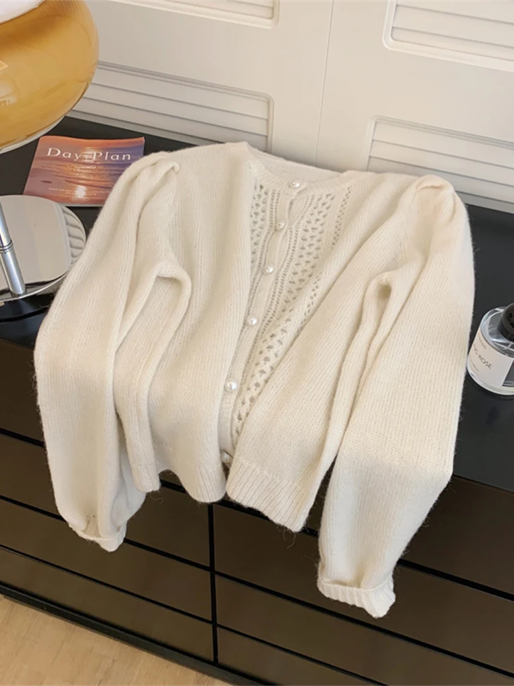 Women White Cardigan Sweater Harajuku Y2k Long Sleeves O-Neck Cashmere Sweaters 90s Aesthetic Vintage 2000s Clothes Autumn 2024
Women White Cardigan Sweater Harajuku Y2k Long Sleeves O-Neck Cashmere Sweaters 90s Aesthetic Vintage 2000s Clothes Autumn 2024