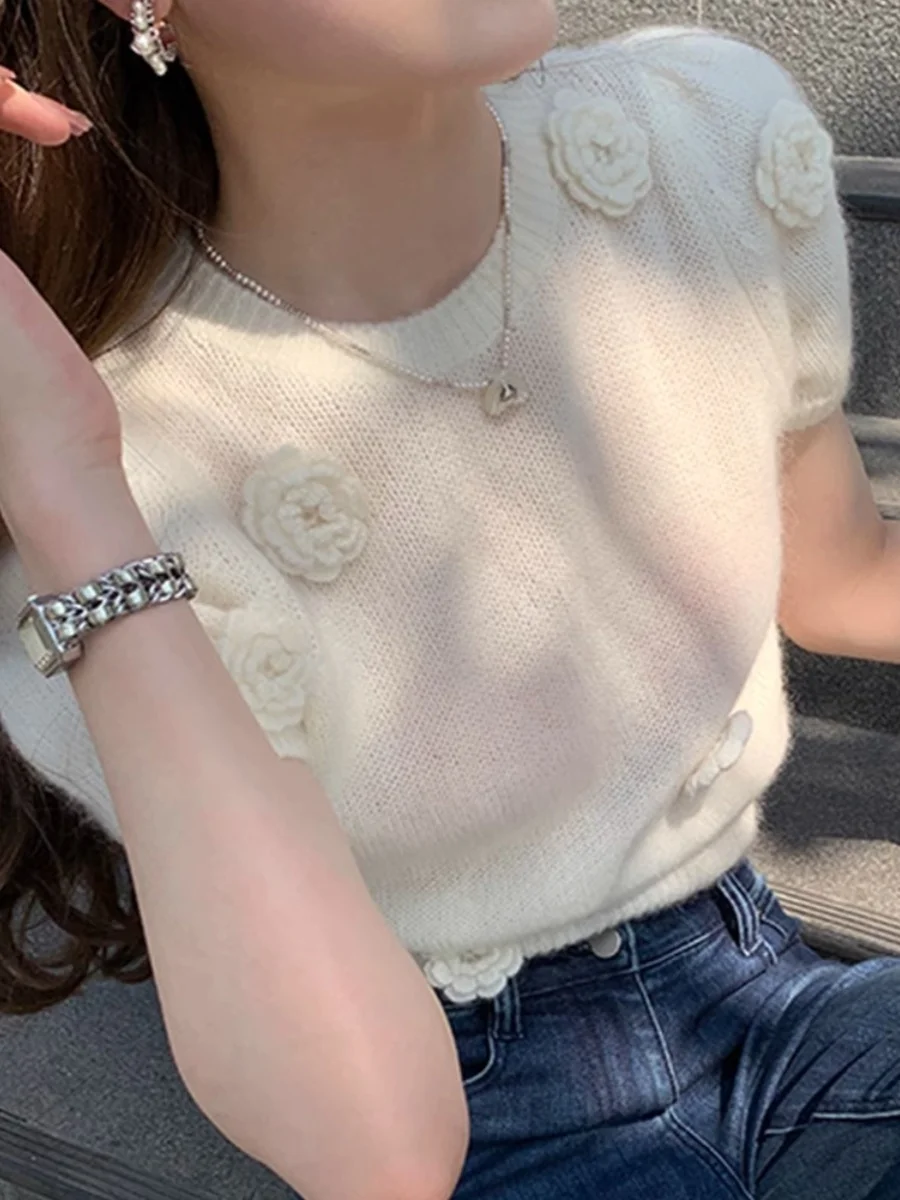 Sweet Floral Lace Knit Short Sleeve round Neck Women's Top 3D Hooked Flower Design Versatile White Spring Summer Fashionable ...
Sweet Floral Lace Knit Short Sleeve round Neck Women's Top 3D Hooked Flower Design Versatile White Spring Summer Fashionable ...