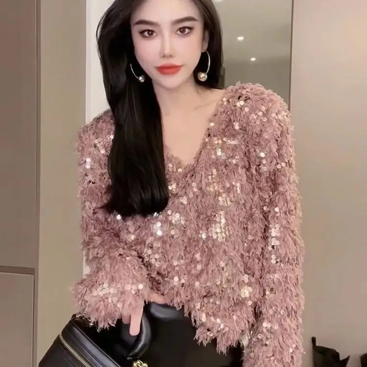 Tassel Sequins V-neck Shirt for Women 2025 Autumn Fashion Versatile Slim Long-sleeved Top
Tassel Sequins V-neck Shirt for Women 2025 Autumn Fashion Versatile Slim Long-sleeved Top