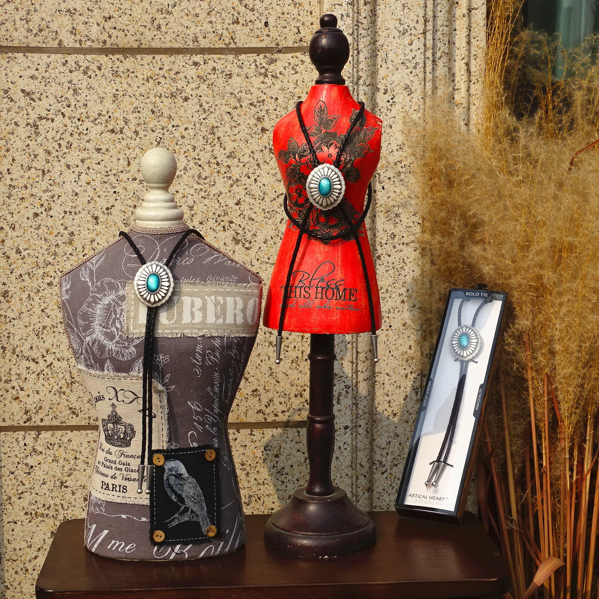 ex посеребренный галстук-боло с холодной эмалью и кожаным шнуром, сетка с американским юго-западным рисунком для мужчин и женщин
ex посеребренный галстук-боло с холодной эмалью и кожаным шнуром, сетка с американским юго-западным рисунком для мужчин и женщин