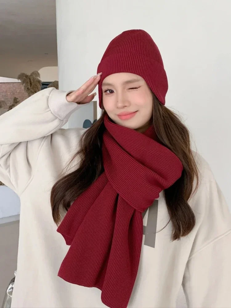 Зимний вязаный теплый комплект шапки и шарфа. Повседневный простой морозостойкий комплект женской шапки и шарфа. Однотонная модная универсальная шапка-шарф.
Зимний вязаный теплый комплект шапки и шарфа. Повседневный простой морозостойкий комплект женской шапки и шарфа. Однотонная модная универсальная шапка-шарф.