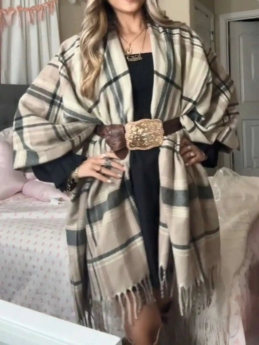 Boho Western Fringe Plaid Poncho Scarf For Women Oversized Tartan Shawl Wrap Warm Autumn Winter Fashion
Boho Western Fringe Plaid Poncho Scarf For Women Oversized Tartan Shawl Wrap Warm Autumn Winter Fashion