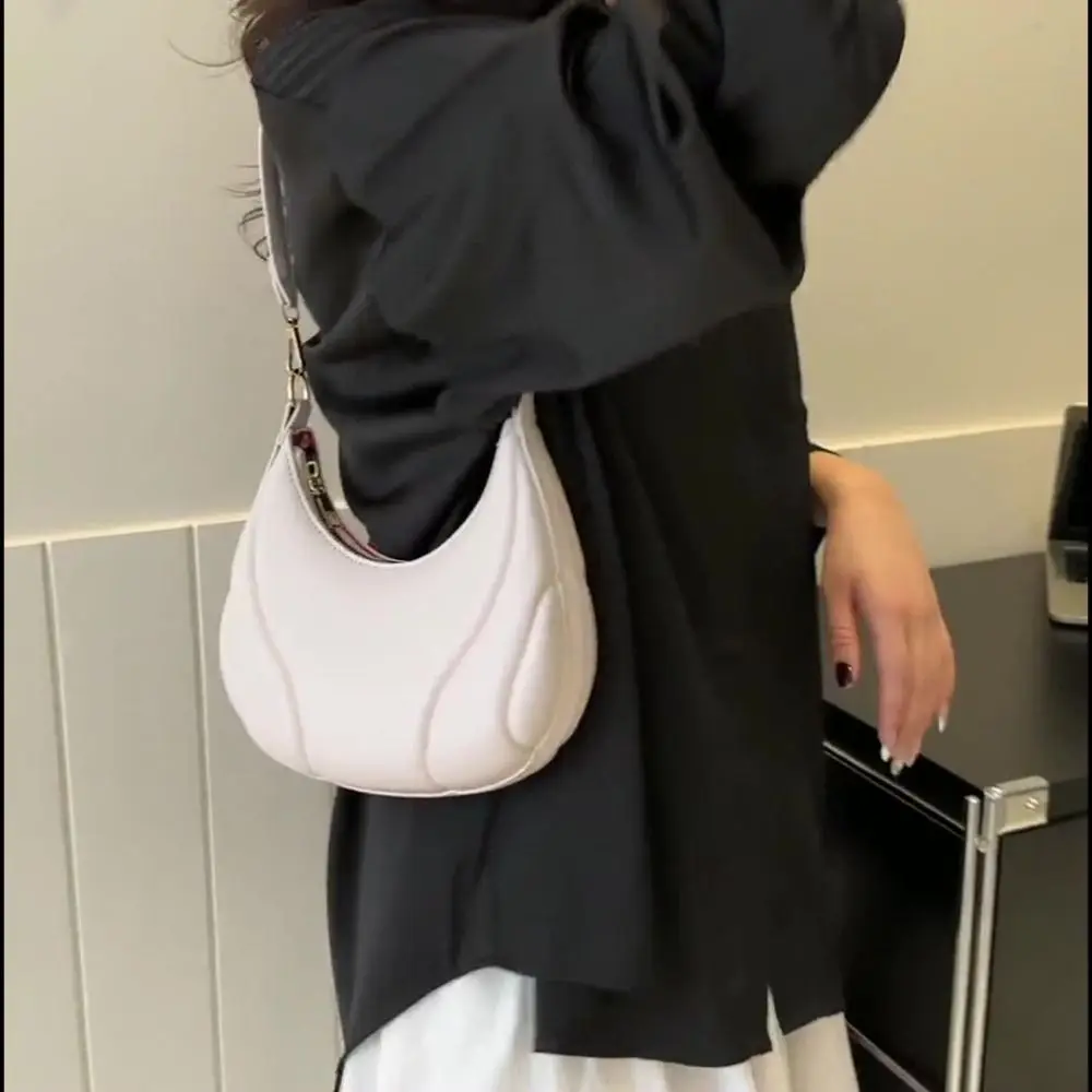 Large Capacity PU Leather Hobo Bag Handbag Korean Style Simple Shoulder Bag Message Bag Phone Bag Ins Square Tote Bag Travel
Large Capacity PU Leather Hobo Bag Handbag Korean Style Simple Shoulder Bag Message Bag Phone Bag Ins Square Tote Bag Travel