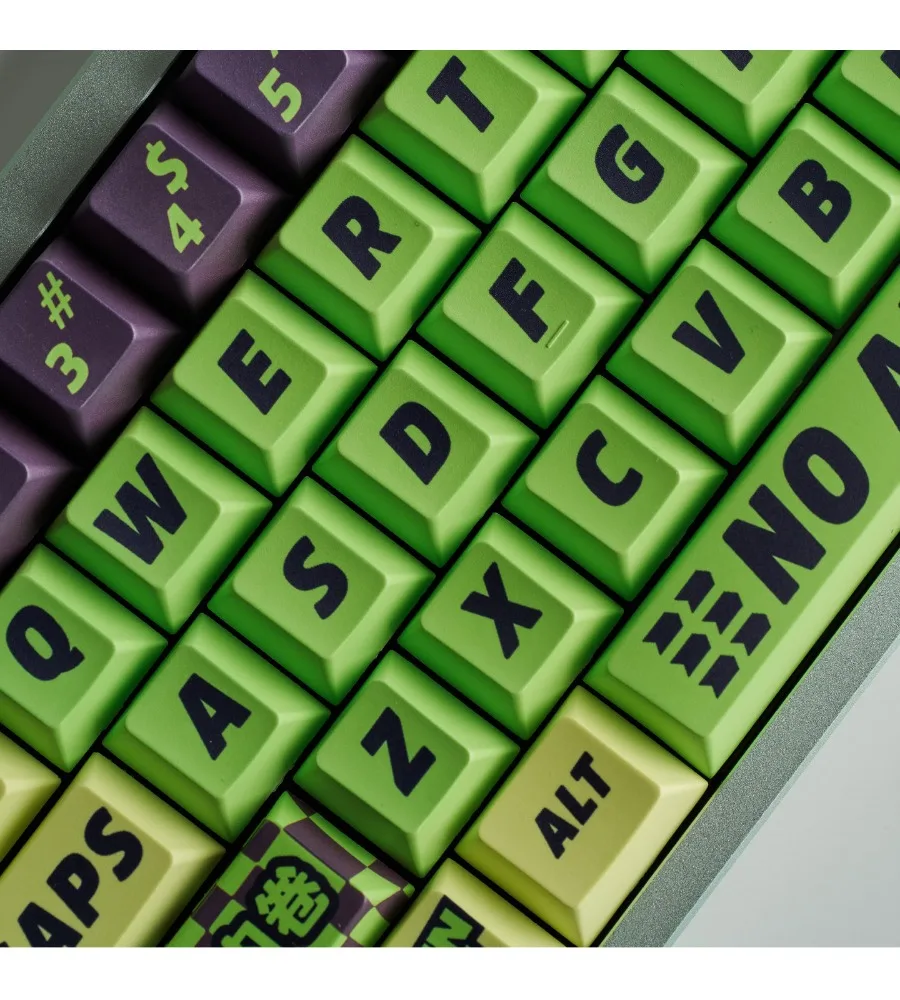 Original thickened PBT material hot sublimation keycap Niu Ma culture send colleagues 130 keys
Original thickened PBT material hot sublimation keycap Niu Ma culture send colleagues 130 keys