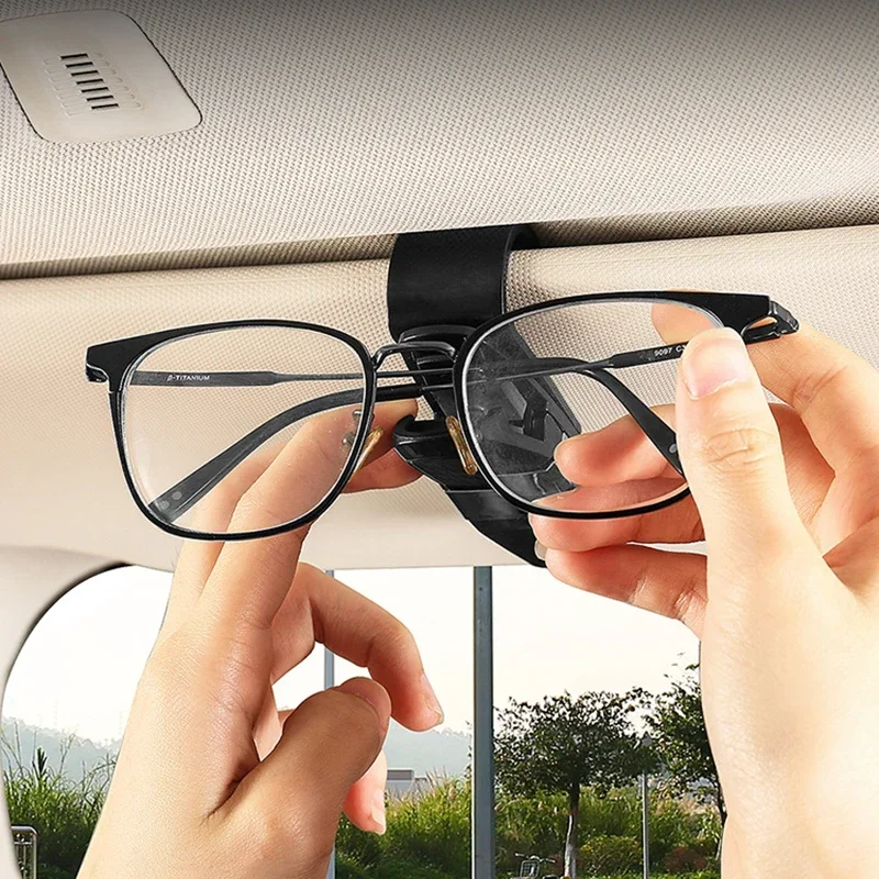 Car Glasses Case 180° Rotatable Sun Visor Glasses Holder Universal Glasses Bracket Card Clip Sunglasses Car Interior Accessories
Car Glasses Case 180° Rotatable Sun Visor Glasses Holder Universal Glasses Bracket Card Clip Sunglasses Car Interior Accessories