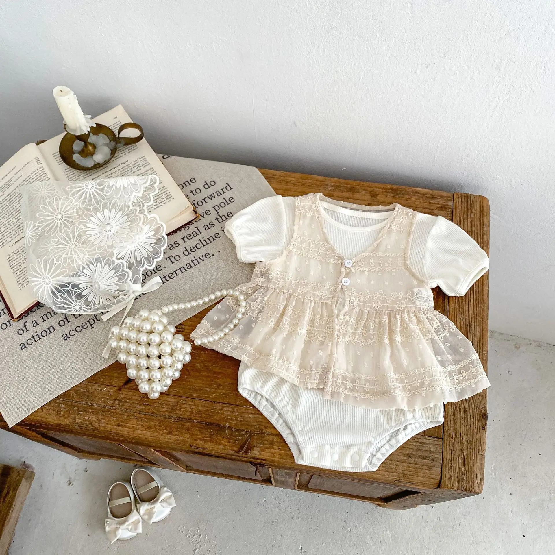 Rompers Summer Baby Clothing Personality Tide Lace Two Pieces 2024 Fashion Lovley 2 Piece Set Lovely Lace Cotton Solid
Rompers Summer Baby Clothing Personality Tide Lace Two Pieces 2024 Fashion Lovley 2 Piece Set Lovely Lace Cotton Solid