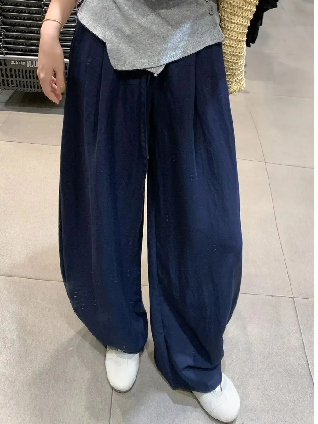 Polka-Dot Slightly Flared Pants for Women: Summer, Slightly Stretchy, High-Waisted, Relaxed-Fit, Slimming Straight-Leg Casual Pa
Polka-Dot Slightly Flared Pants for Women: Summer, Slightly Stretchy, High-Waisted, Relaxed-Fit, Slimming Straight-Leg Casual Pa