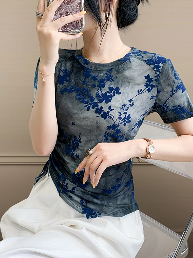 Faionable European Sle Women's T-irt Summer ort Sve Velvet Floral Print Gored Skirt Design Belted Me Top
Faionable European Sle Women's T-irt Summer ort Sve Velvet Floral Print Gored Skirt Design Belted Me Top